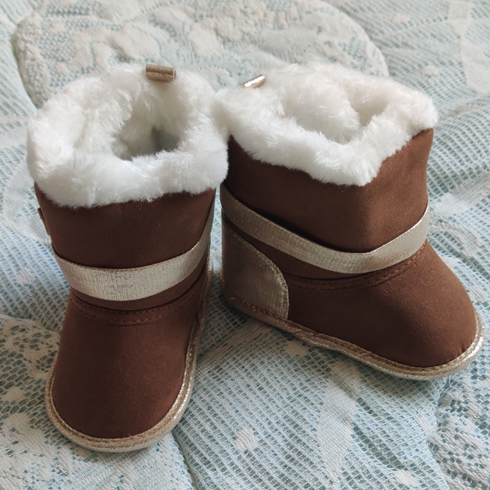 Baby UGG Look alike NEW